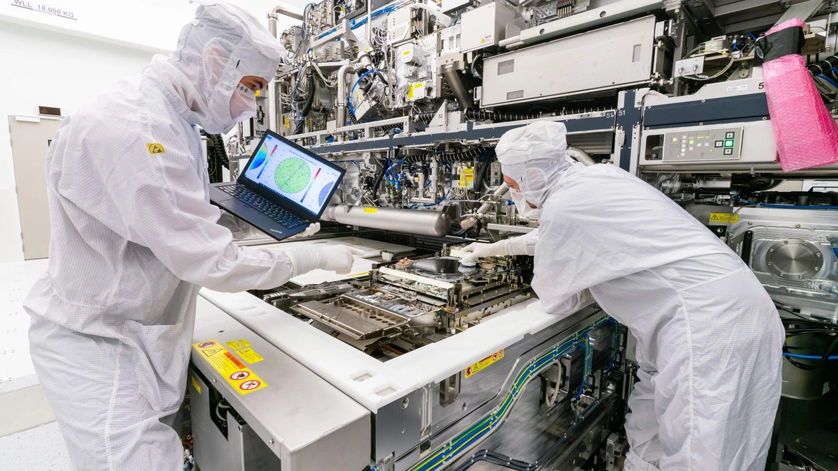 ASML profiteert van investeringen in AI en verhoogt financiële verwachtingen