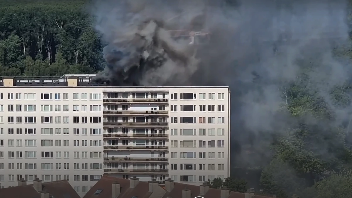 Meerdere doden bij grote brand in appartementsgebouw in Antwerpen