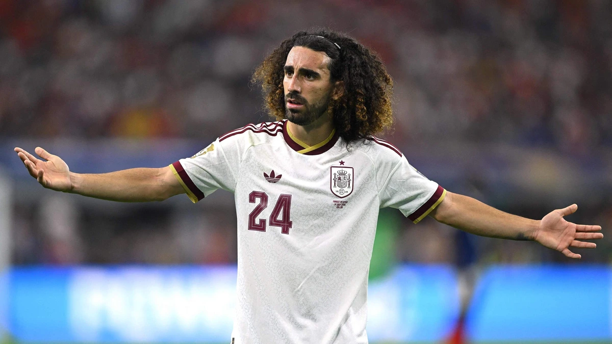 Spaanse terriër Marc Cucurella geeft in WK-finale weer alles voor zijn autistische zoontje Mateo