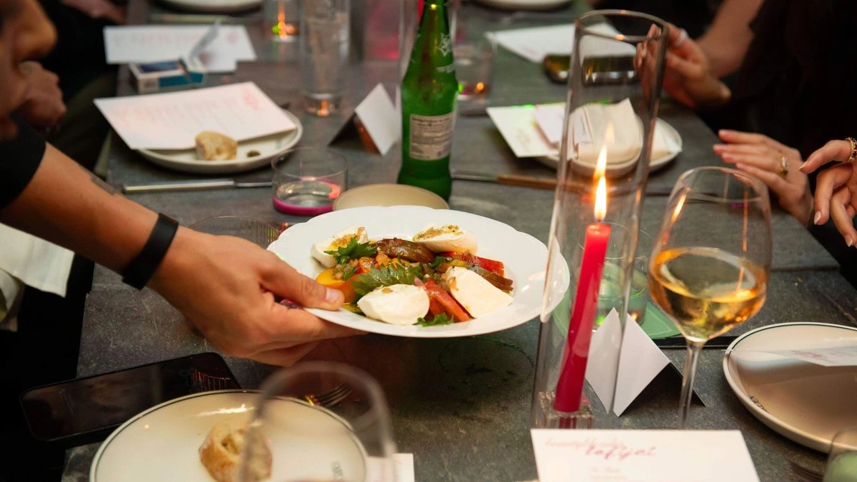 Nederlands stel vindt trouwdagdiner in Frans sterrenrestaurant niet lekker en piept ertussenuit zonder te betalen