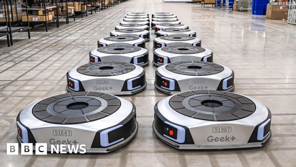 The Chinese robot army transforming the UK's retail industry