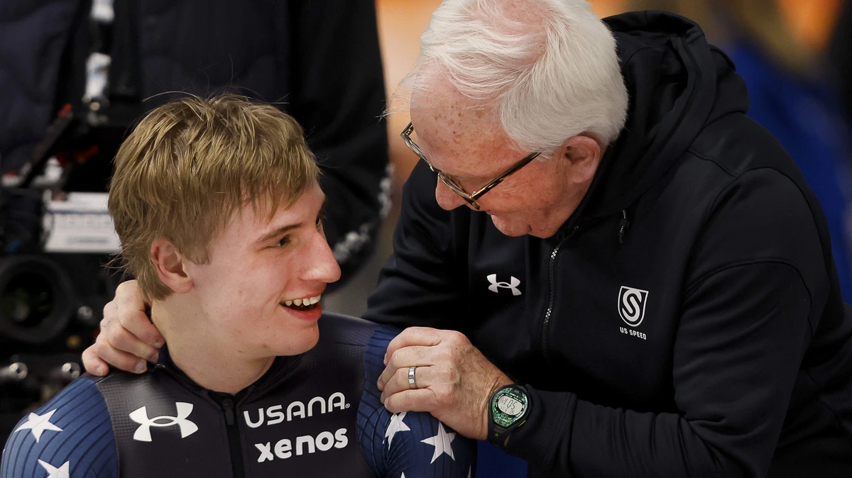 Schaatsfenomeen Jordan Stolz verrast coach Bob Corby met breuk: ’Nog steeds verbijsterd’