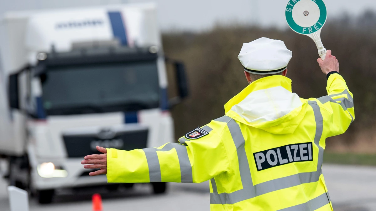 Volgeladen truck van 40 ton raast met 156 km/u over Duitse Autobahn