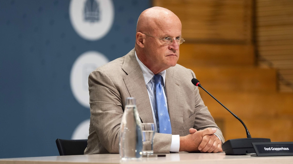 LIVE | Grapperhaus over avondklok: ’Argumentatie OMT niet om over naar huis te schrijven’