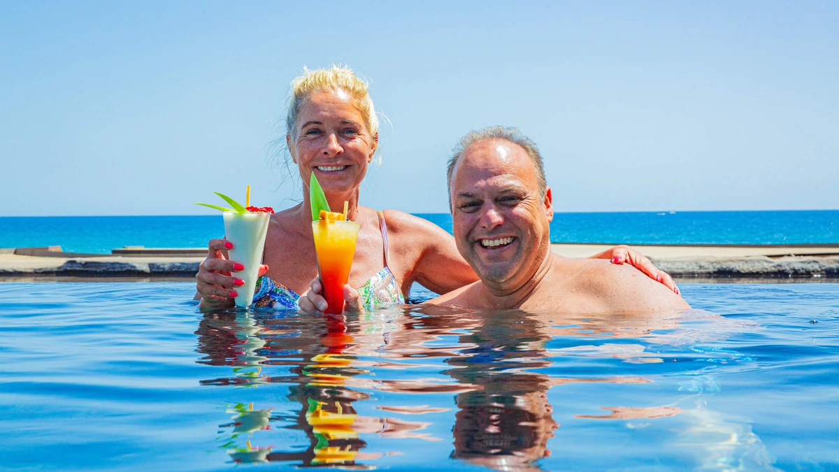 Frans en Mariska Bauer voor het eerst weer met zijn tweetjes op vakantie: ’Het is zelfs romantisch’