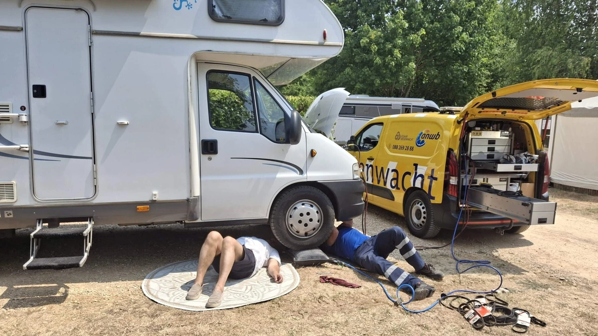 ANWB Alarmcentrale overspoeld: iedere week tientallen Nederlanders na fietstocht in buitenland in ziekenhuis