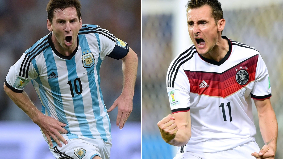 Lionel Messi belt Miroslav Klose na verbreken record als WK-topscorer aller tijden: ’Het was een erg ontroerend gesprek’