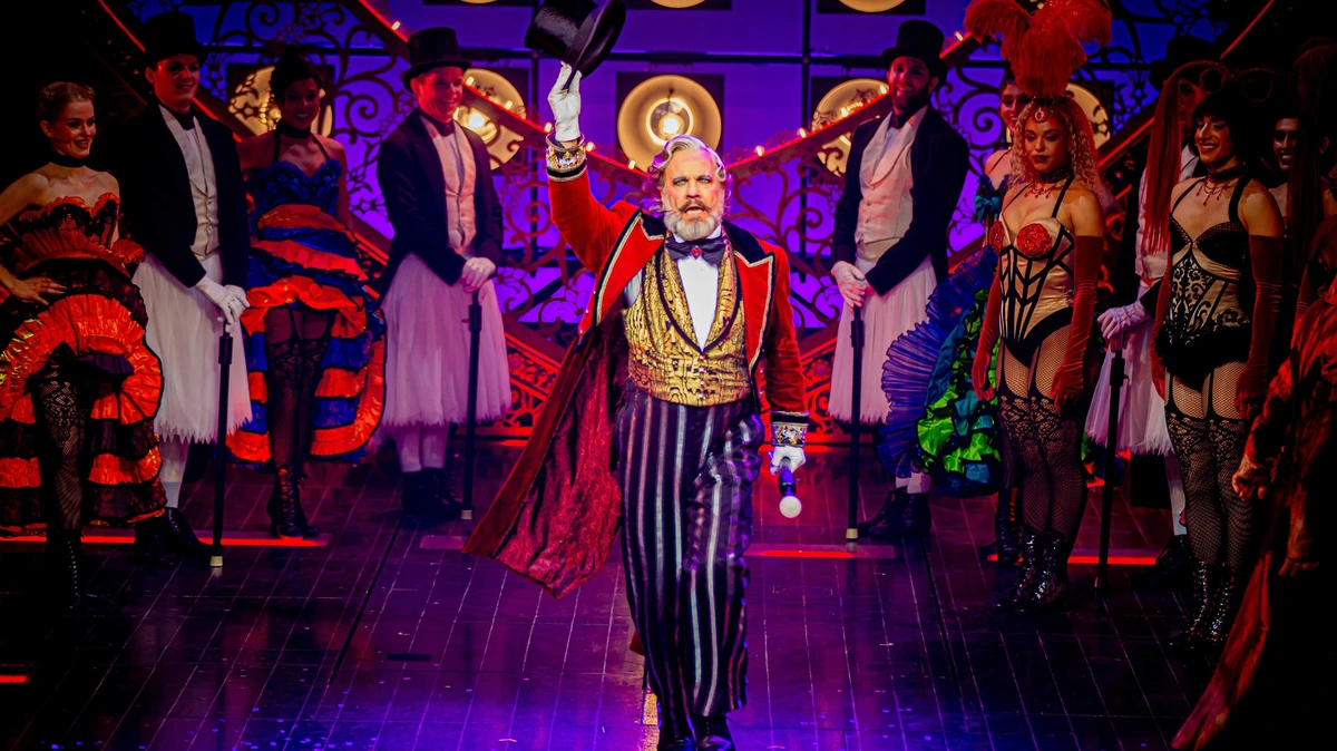 Carlo Boszhard treurt om einde Moulin Rouge: ’Mijn hart is gebroken’