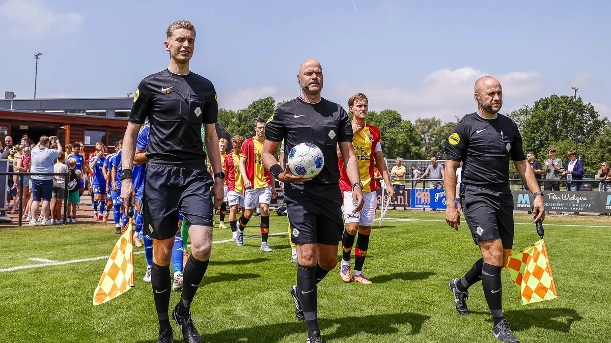Go Ahead Eagles neemt afstand van suggestie dat oorzaak overlijden Rob Dieperink bij oefenduel lag