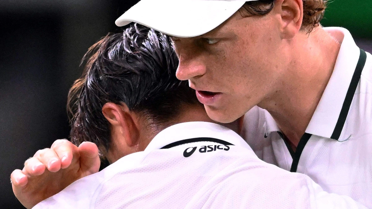 LIVE Wimbledon 2026 | Jannik Sinner stevig op titelkoers, Aryna Sabalenka gevloerd door Naomi Osaka