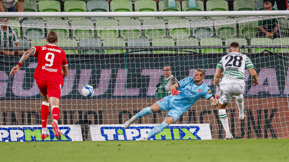 LIVE Europa League | FC Twente staat voor loodzware opgave, Ferencváros op voorsprong vanaf elf meter