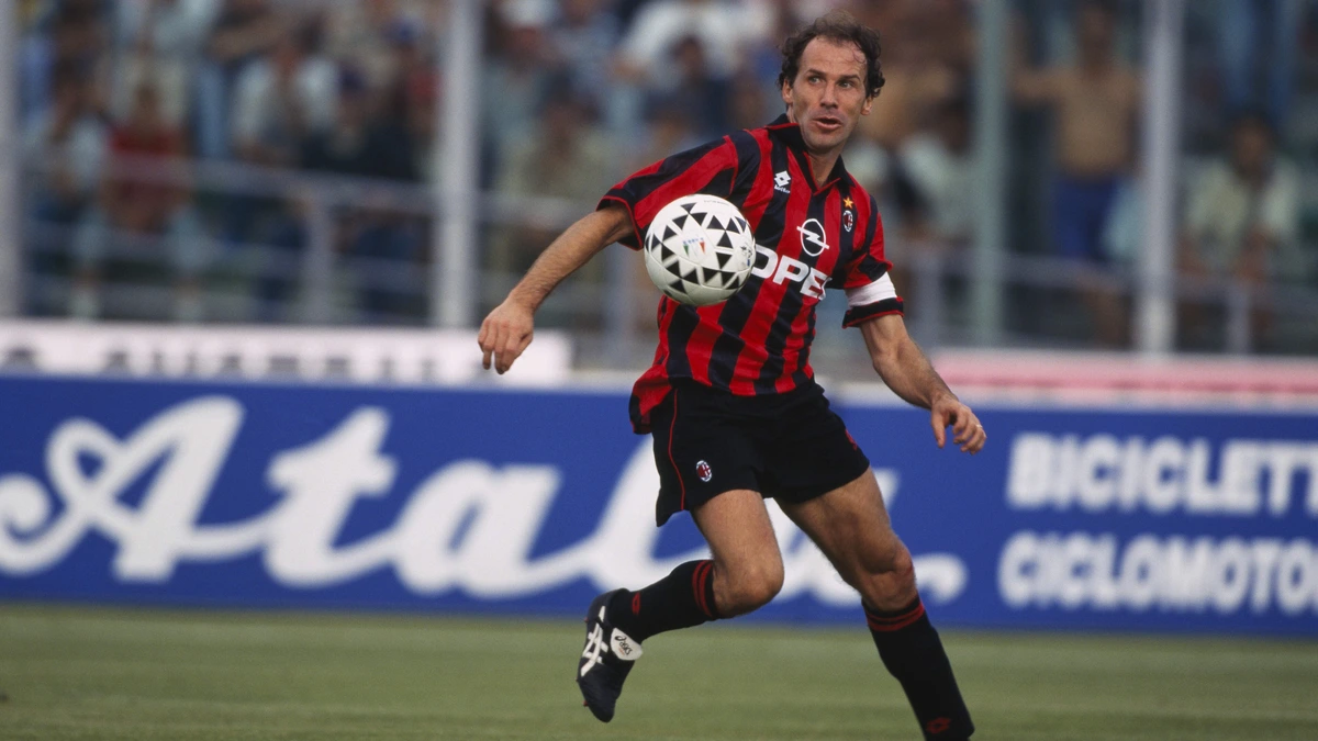Italië huilt om overlijden iconische AC Milan-verdediger Franco Baresi (66): ’Hij vocht als een leeuw tot het einde’