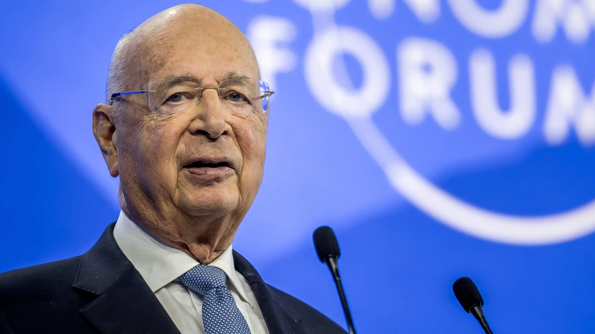 Welke geheimen van Klaus Schwab (88) moest afluisterapparaat onthullen? Omstreden WEF-peetvader middelpunt van nieuwe rel