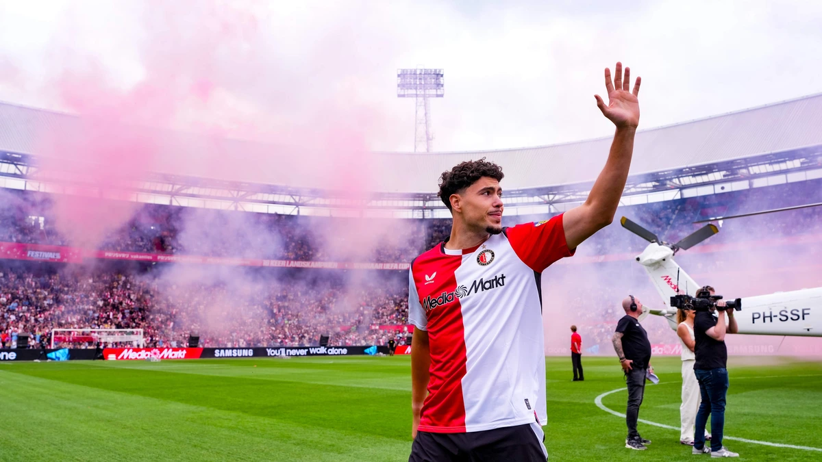 Bizar toeval zette Europese reis van nieuwe Feyenoord-spits Nacho Ferri in gang: ’Ik wist niet dat die scout er zat’