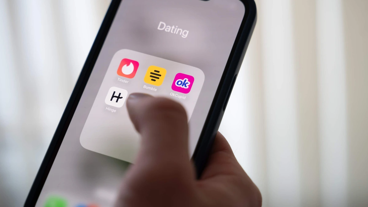 Trouwfotograaf Roy staat met nepaccount op Tinder: dader blijkt bruidegom te zijn die hij zelf vastlegde