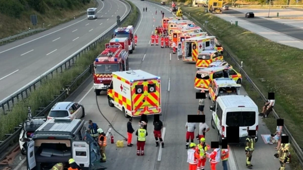 LIVE | Meer dan dertig gewonden bij ongeval met camper: urenlange file in Duitsland