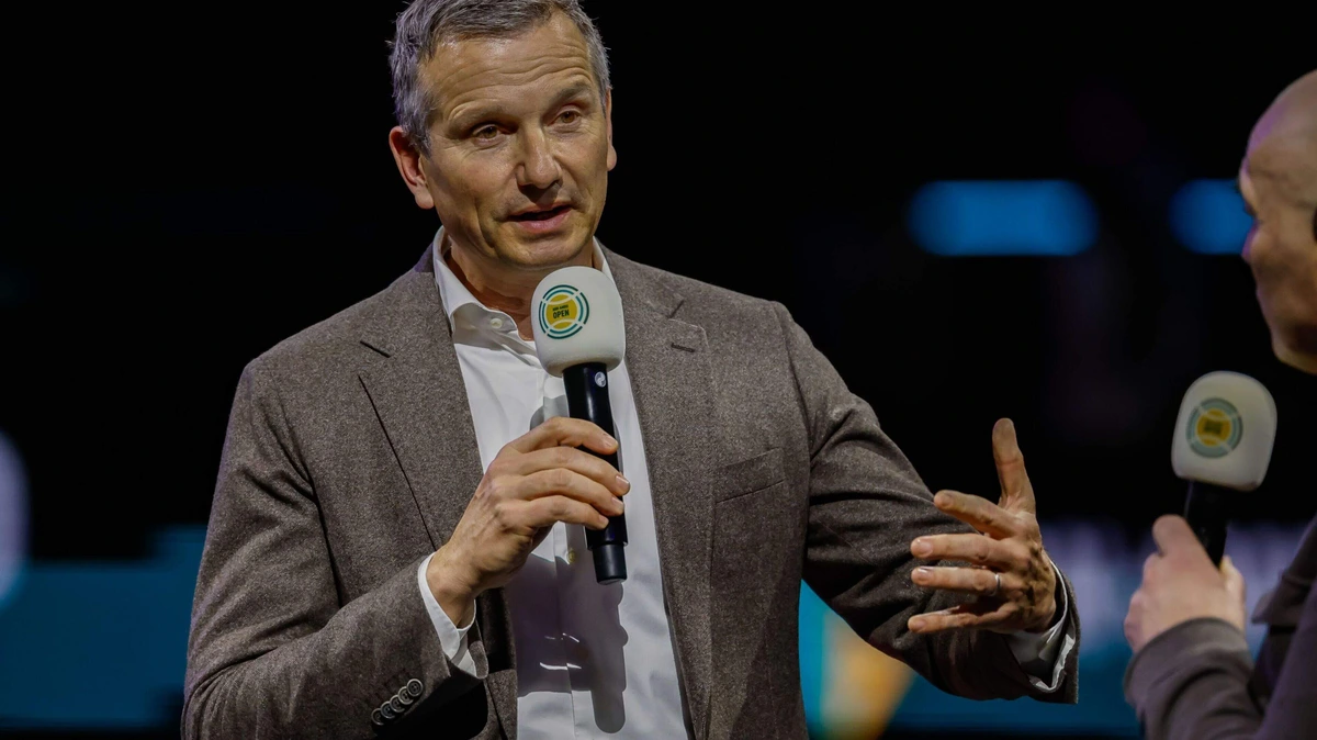 Dertig jaar na zijn historische zege ziet Richard Krajicek dat Nederlanders het moeilijk hebben op Wimbledon: ’Twee dingen nodig om het tij te keren’