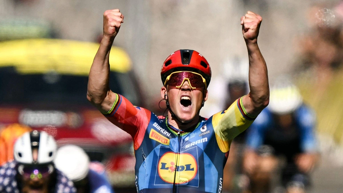 Uitslag en standen Tour de France: geel voor Torstein Traeen en groen voor Mads Pedersen