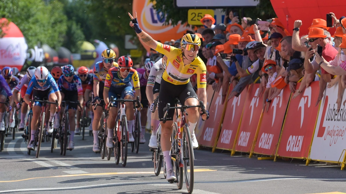 Lorena Wiebes toont waanzinnige skills op de fiets bij ontwijken valpartij in slotkilometer en wint sprint