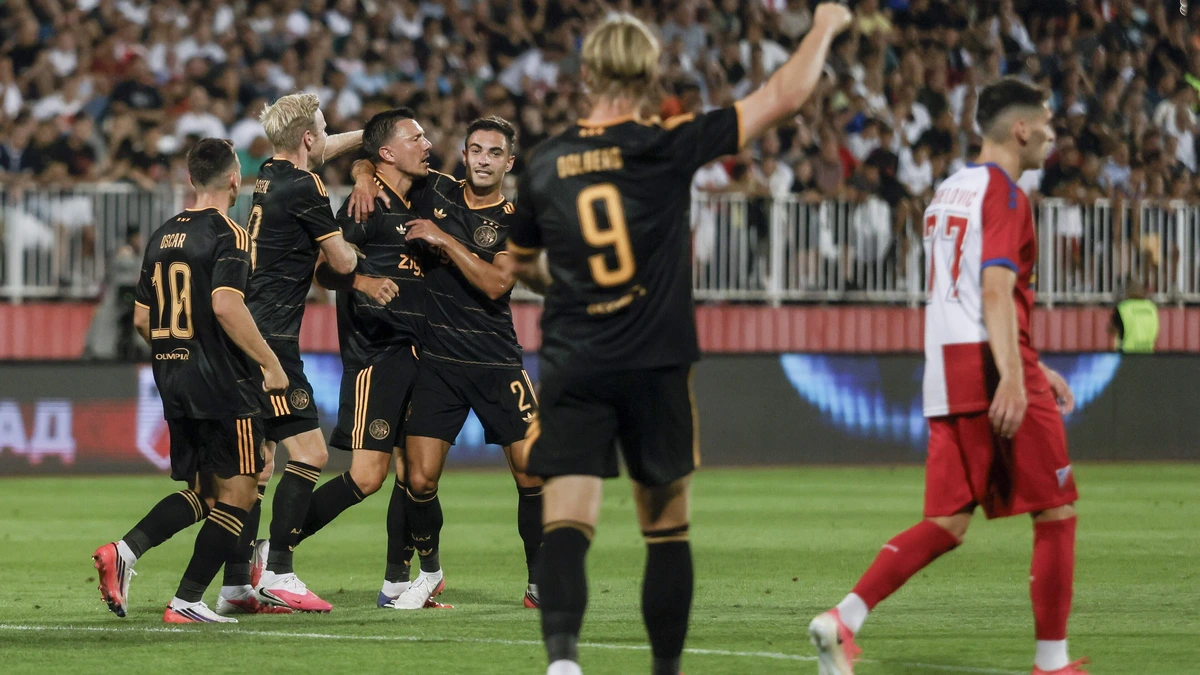 Ajax speelt een uur zoals Michel het wil en verslaat Vojvodina in Noord-Servië