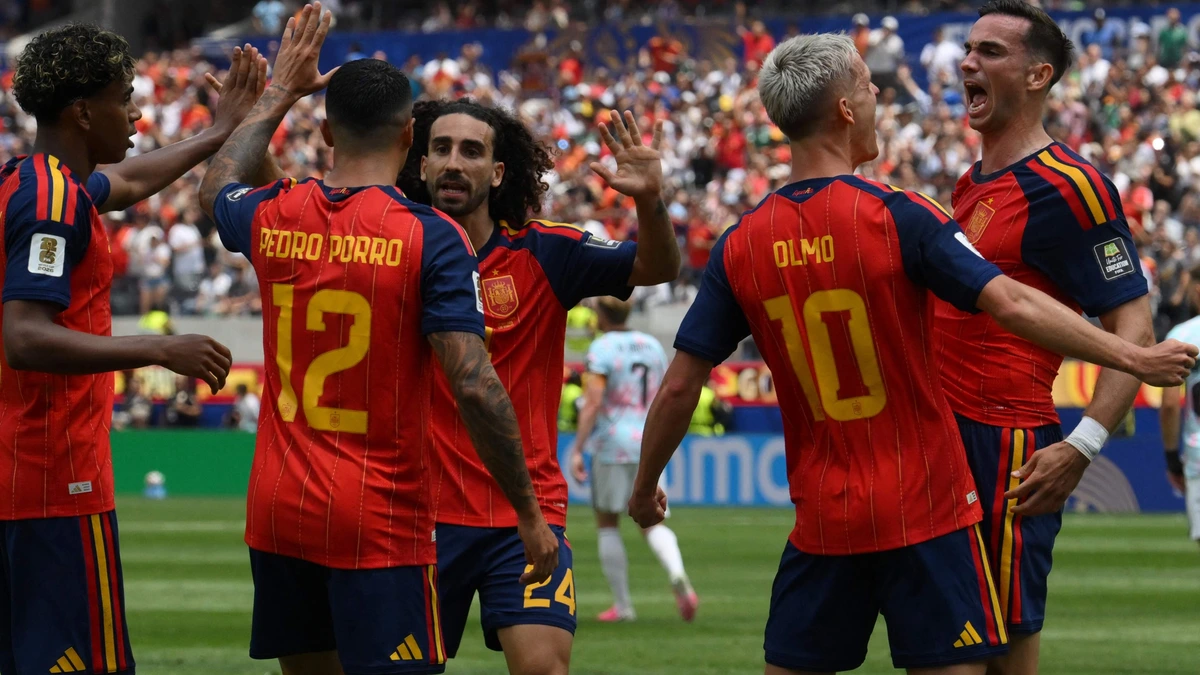 Spanje klopt België dankzij blunder ingevallen keeper en wacht absolute kraker tegen Frankrijk in halve finale