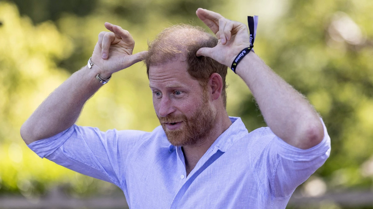 Prins Harry vindt zichzelf geen ’ginger’: ’Het is meer een soort kastanjebruin’