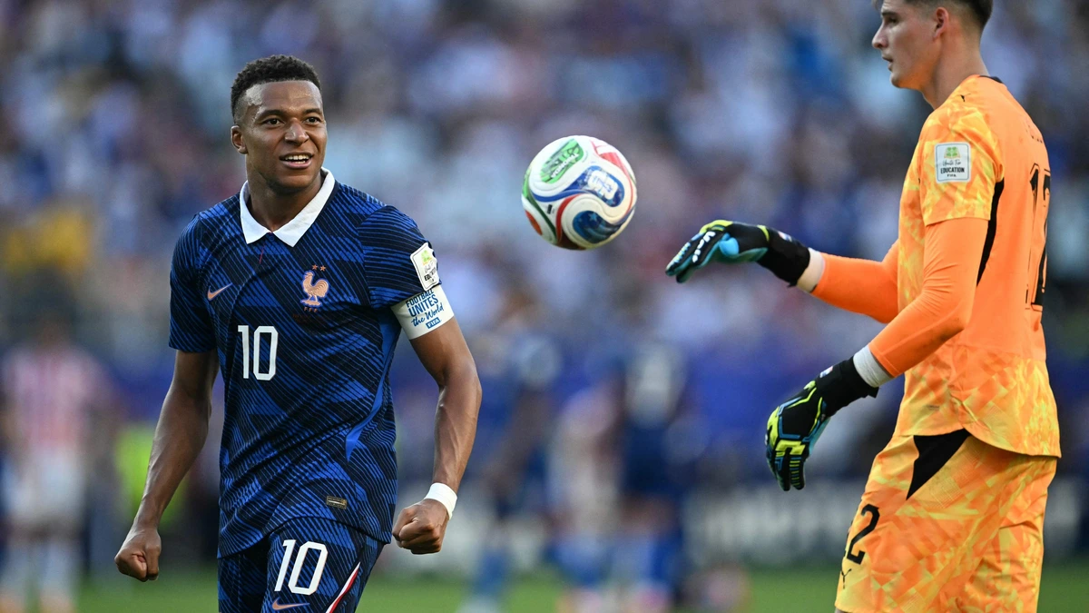 Kylian Mbappé: ’Iedereen dacht dat we in smoking kwamen spelen’