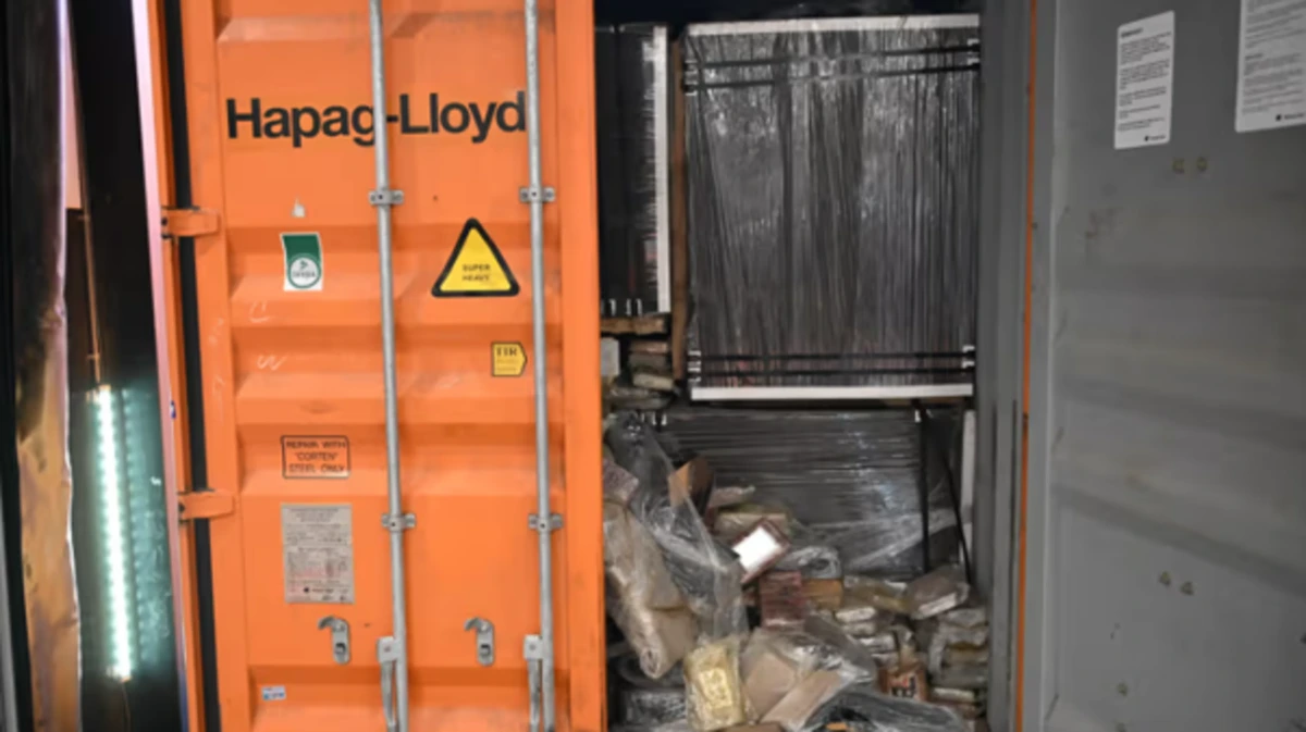 Douane onderschept grote lading drugs in Rotterdamse haven: 4000 kilo cocaïne in container met hout