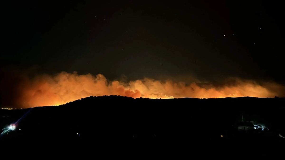 LIVE | Zuid-Frankrijk in de greep van natuurbrand: 800 brandweerlieden ingezet