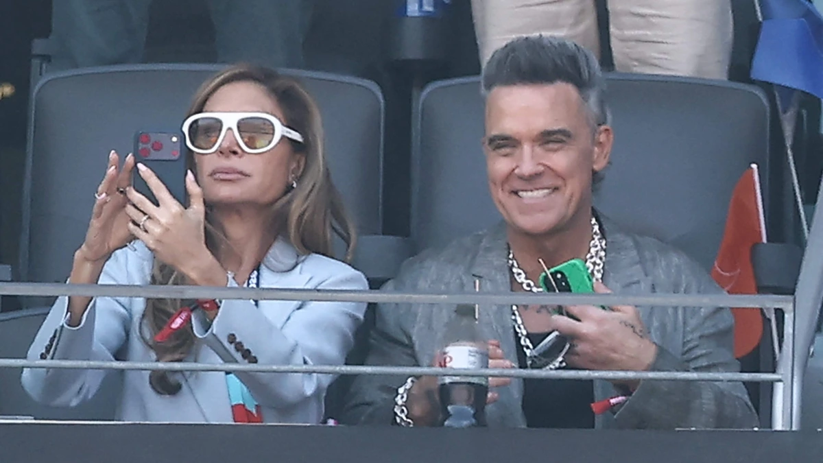 Robbie Williams vertelt ware verhaal rond ’mintgate’ tijdens WK: ’Het was helemaal geen pepermuntje’