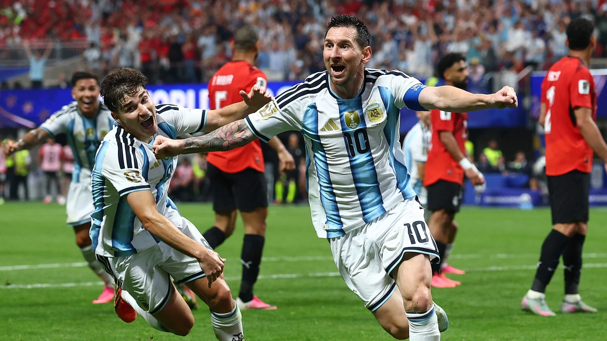 Huilende Lionel Messi aan de basis van waanzinnige comeback Argentinië tegen Egypte