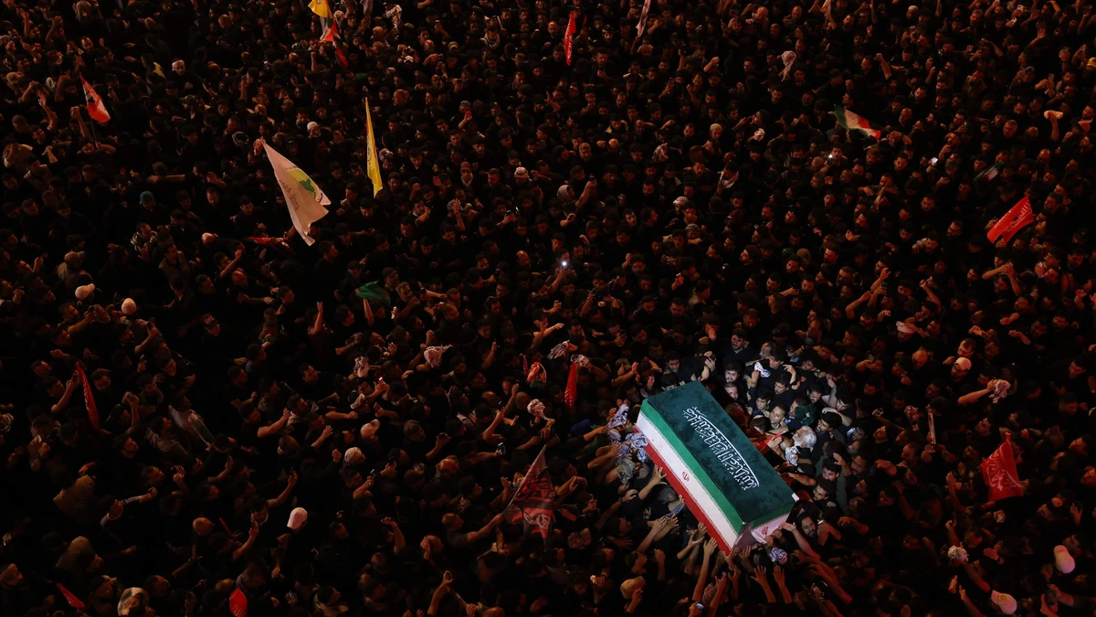 LIVE | Lichaam Ali Khamenei aangekomen in Mashhad voor begrafenis: ceremonie zo’n acht uur vertraagd