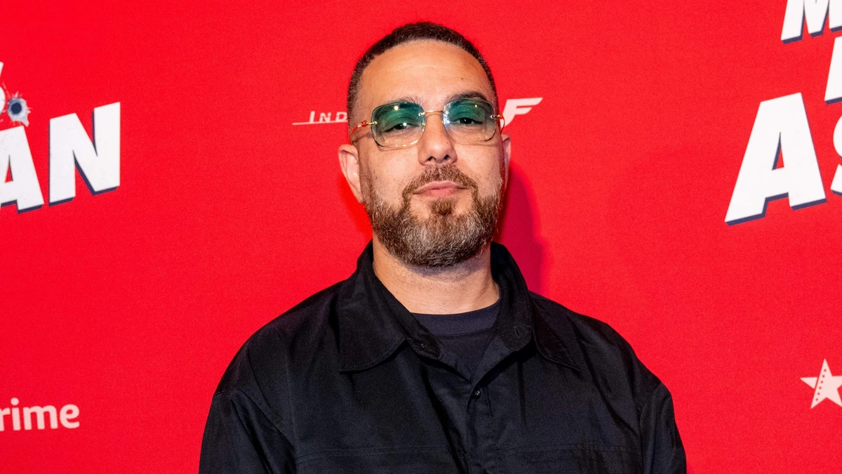 Rapper Murda (42) viert opmerkelijke comeback: van schulden en deurwaarders tot hoofdrol in actiekomedie