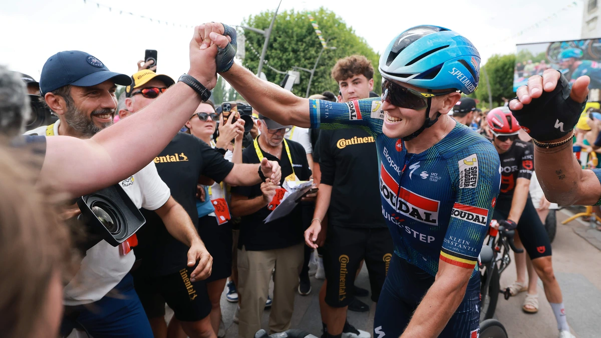 Uitslagen en standen Tour de France: Olav Kooij weer tweede achter Tim Merlier, top-10 klassement ongewijzigd