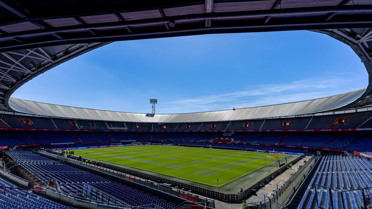 Eenwording officieel: Feyenoord eigenaar van De Kuip