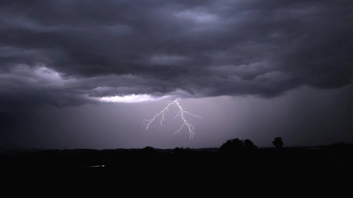 Noodweer in Italië lijkt voorbij: ‘Nog wel vochtige lucht en hoge temperaturen’