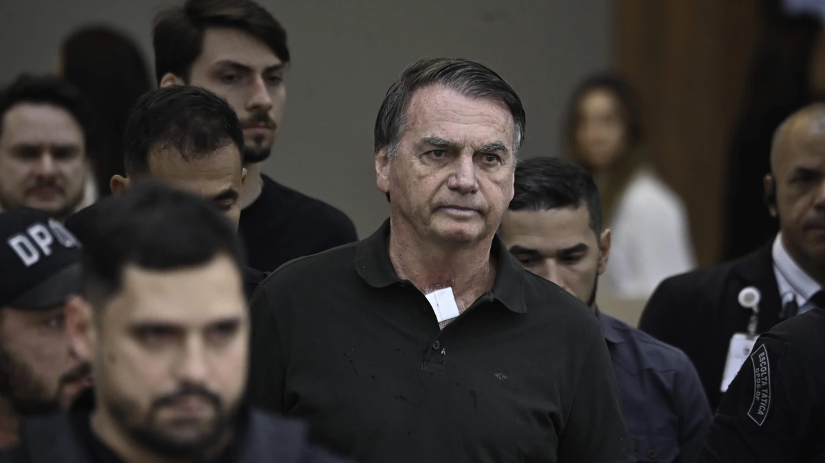 Hooggerechtshof Brazilië laat voormalig president Jair Bolsonaro straf onder huisarrest uitzitten