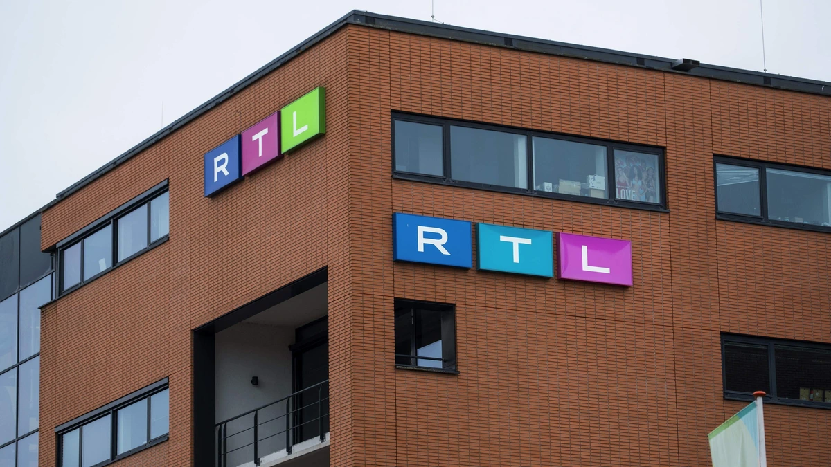RTL herdenkt Peter R. de Vries: ’Zeer geliefde collega’