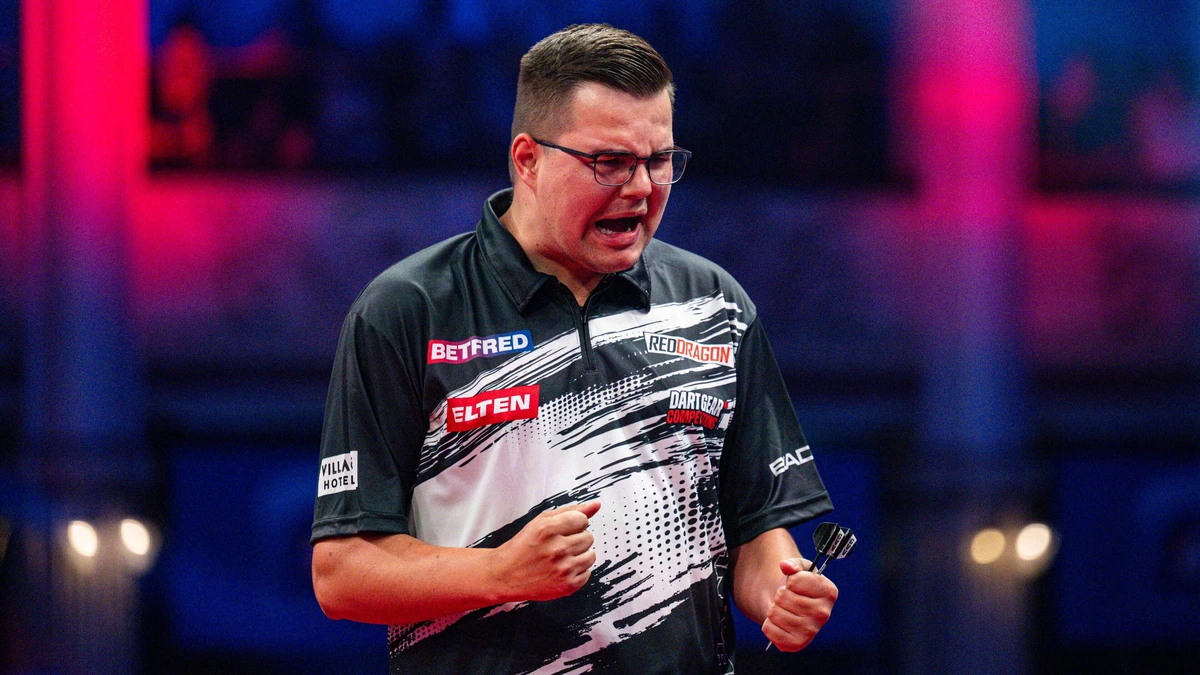 Mooie mijlpaal Gian van Veen: darter neemt achter ongenaakbare Luke Littler tweede plaats in op nieuwste wereldranglijst van de PDC