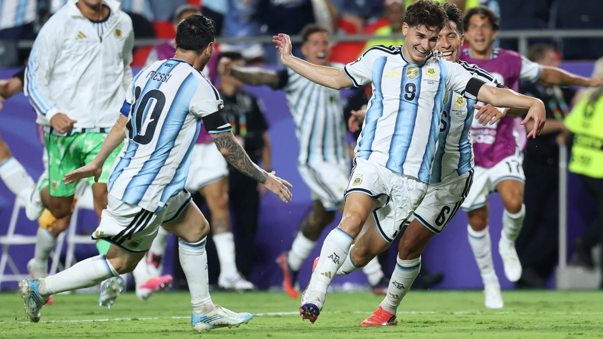 Engelse media gaat messen slijpen in aanloop naar kraker tegen Argentinië na rumoer rond ’bevoordeling’ Lionel Messi & co