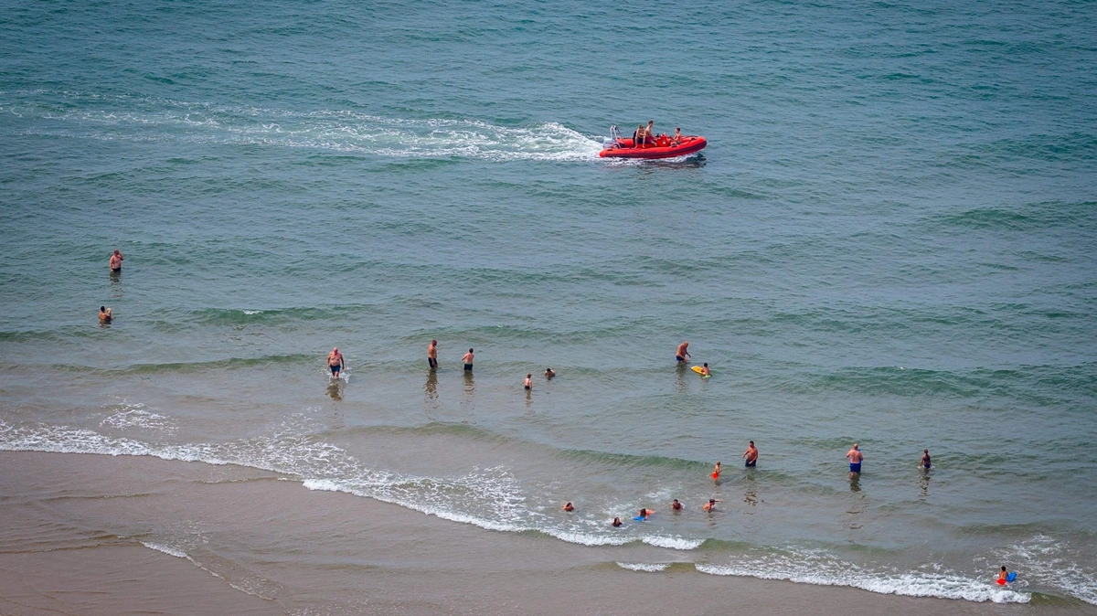 Wat doe je (niet) als je iemand in nood ziet in het water? ’Luister niet naar je oerreflex’