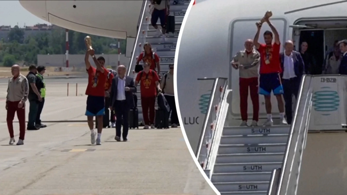 Spaans team groots onthaald: Rodri zwaait met beker in Madrid