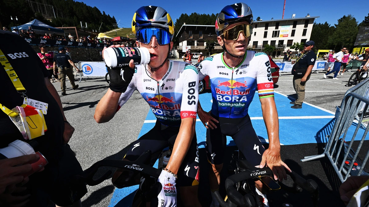 Rel blijft rest van Tour dooretteren: vurigste strijd tussen ploeggenoten Remco Evenepoel en Florian Lipowitz