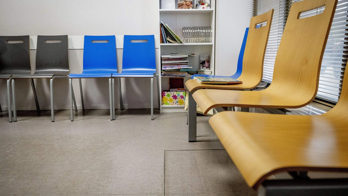 Huisartsen houden estafette-staking door het hele land om ’te lage tarieven’