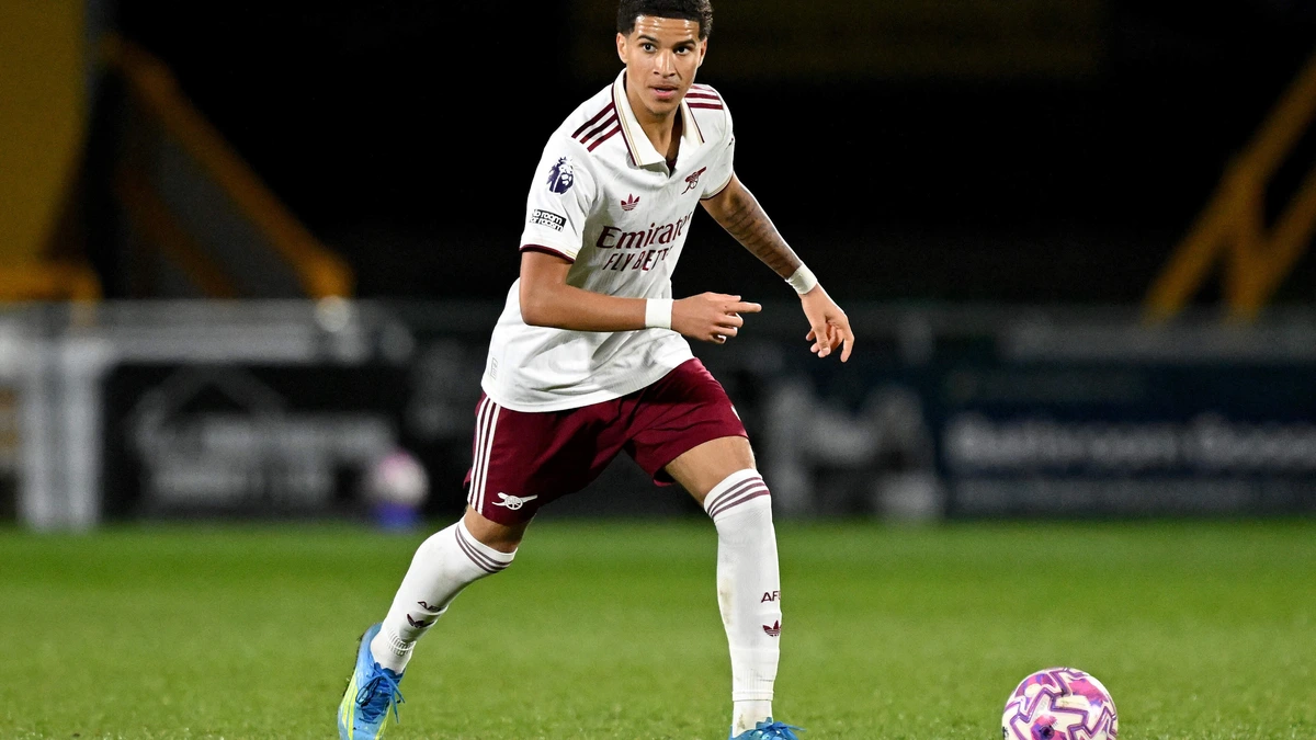 LIVE Transfers | Eredivisie in beeld voor Arsenal-talent Demiane Agustien (18)