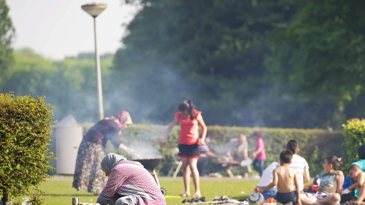 Grijze start van de zondag, maar nieuwe hittegolf ligt alweer op de loer