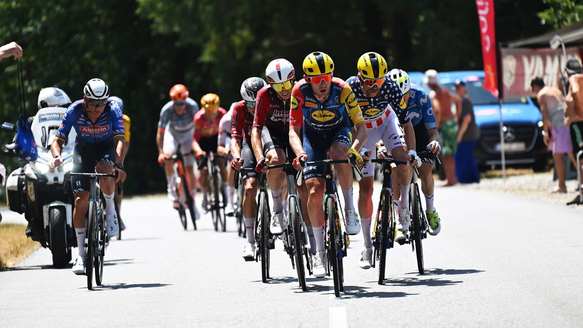 LIVE Tour de France | Spannend slot in bloedhete etappe: Mathieu van der Poel jaagt op ritzege