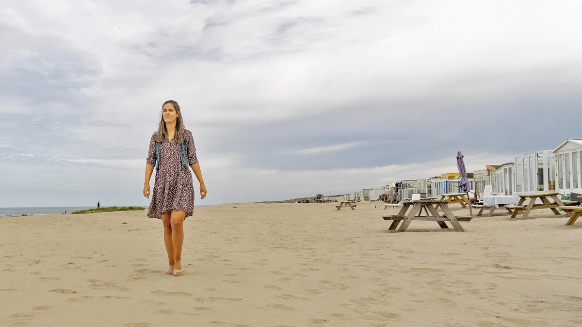 Strandmeisje Rianne (30) onthult: dit zijn de tien ongeschreven regels op het strand