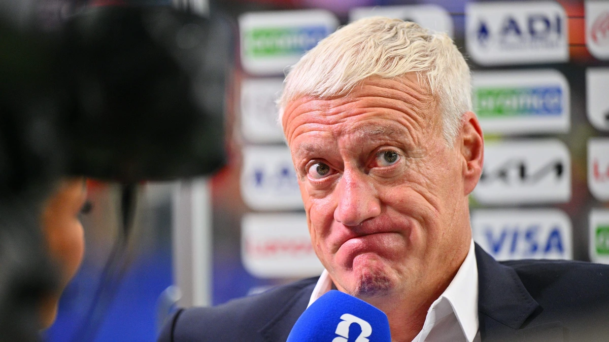 Didier Deschamps wil niet overkomen als zeurpiet: ’Maar had de scheidsrechter wel het niveau?’