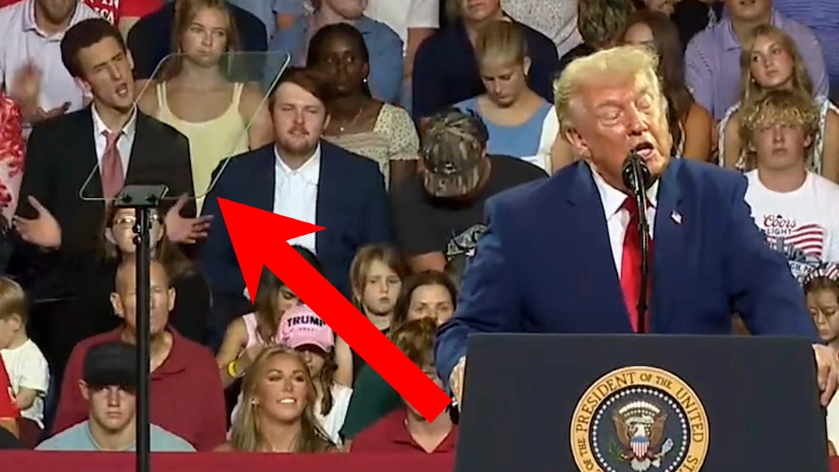 Opmerkelijk: man imiteert Donald Trump tijdens speech